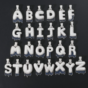Set pendentifs hip hop lettres bulles givrées avec effet émail de lave bleue style A-Z