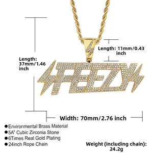 Détail macro du pendentif hip hop FREEZY avec zircons 5A+ et chaîne torsadée 24 pouces