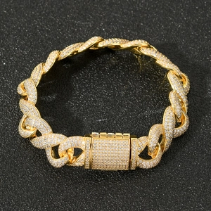 Πολυτελές επίχρυσο βραχιόλι Cuban link με ζιργκόν micro-pave για εντυπωσιακό hip-hop στυλ