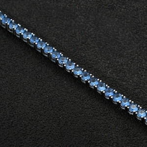 Hip Hop 4mm Tennisarmband mit blauen runden Zirkoniasteinen in Vier-Krallen-Fassung