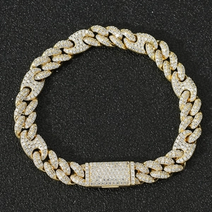 10mm vergulde Cubaanse armband met micro-geplaveide zirkonen en varkenssnuit sluiting