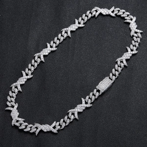 Collier cubain hip hop argenté avec zircons cubiques et design d'épines pour hommes femmes
