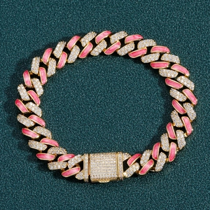 Pulsera Cuban Link de 12mm en oro con esmalte rosa y cristales blancos estilo hip hop
