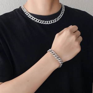 Klassisches 13mm silbernes Cuban-Link Kette und Armband Set mit Strasssteinen für Herren