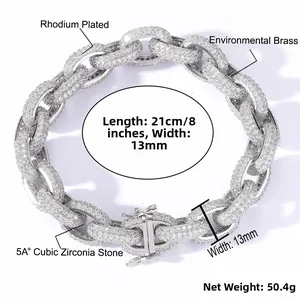 Nahaufnahme des 13mm rhodinierten Hip-Hop-Armbands mit 5A+ Zirkonoxid-Besatz