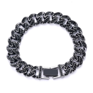 Chaîne cubaine hip-hop de 13mm en finition argentée avec strass noirs pavés