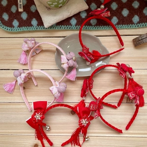 Chinese stijl kinderhaardbanden met rode strikken, lange kwastjes en pompon decoratie