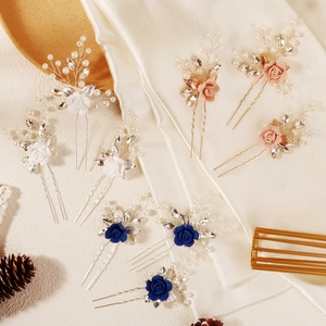 Épingles à cheveux fleurs faites main avec perles pour coiffures de mariage chic
