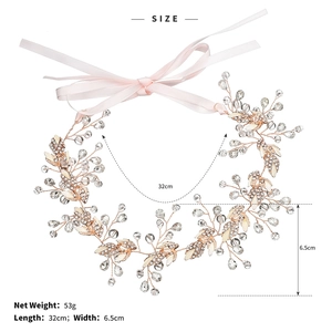 Dimensions détaillées de la vigne de cheveux de mariée avec cristaux et feuilles ivoire