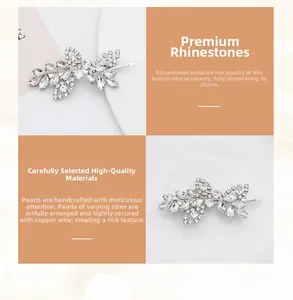 Détail de la pince à cheveux en strass avec base argentée et cristaux câblés à la main