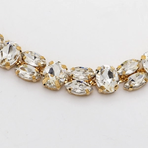 Serre-tête de mariée rétro doré orné de cristaux de strass étincelants pour mariage