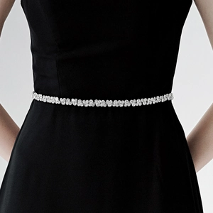 Élégante Chaîne de Taille de Mariée en Strass Métal Argenté Double Rangée de Cristal Ceinture de Robe de Mariée Avec Ruban de Satin Blanc Pour Femmes