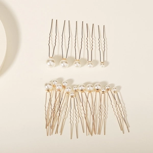 Set of 18 elegant gold U-shaped pearl hair pins for bridal weddings and formal updos