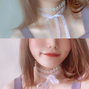 Choker en perles blanches élégant avec ruban en organza pour accessoires de mariée