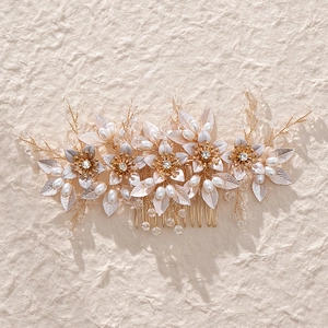 Handmade bridal hair comb with elegant metal flowers, pearls and crystal leaves