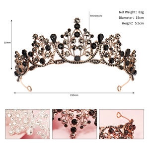 Detailweergaven van de vintage barokke bruidskroon met zwarte strasstenen en bronslegering