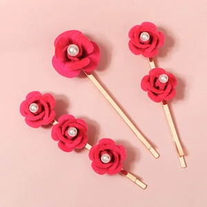 Three-piece Korean rose hair clip set with pink velvet flowers and white pearls