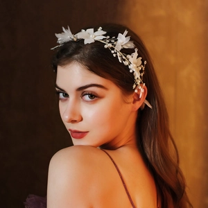 Handmade Bridal Hair Vine With White Fabric Flowers And Imitation Artificial Pearls Floral Wedding Headpiece For Brides Accessories