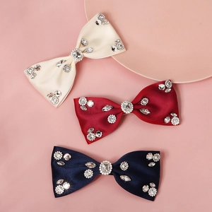 Elegant Satin Bowknot Hair Clip For Women With Sparkling Rhinestones Korean Style Fabric Spring Clip Bridal Headwear Party Accessories
