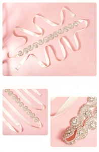 Vue détaillée de la ceinture de mariée cousue main avec strass étincelants et ruban de satin