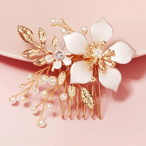Elegant Flower Bridal Hair Comb With Faux Artificial Pearls And Rhinestones Vintage Gold Alloy Hair Clips Wedding Party Accessories
