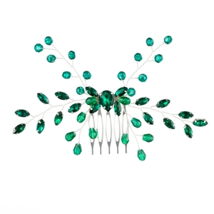 Bridal hair comb featuring emerald green crystals and silver alloy leaf-shaped designs
