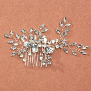 Peigne à cheveux de mariée exquis avec motif de fleurs en cristal sur fond orange chaud