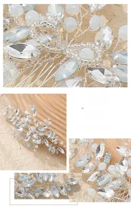 Détails de ce peigne à cheveux de mariée fait main avec cristaux et perles opalines