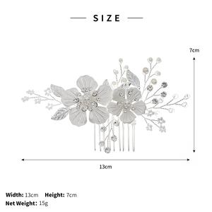 Détails du peigne à cheveux de mariée en perles avec dimensions de 13cm par 7cm