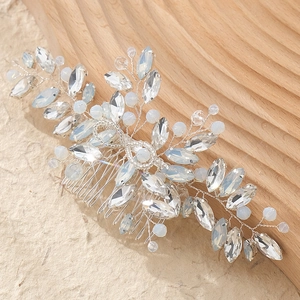 Peigne à cheveux de mariée élégant avec fil d'argent, perles de cristal et perles pour mariages