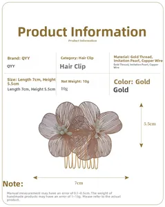 Detailansicht des handgefertigten Golddraht-Haarkamms mit Maßen 7x5,5 cm und floralem Perlendesign