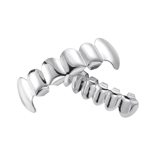 Gepolijste zilveren hiphop grillz-set in wolfstandenstijl voor Halloween-kostuums