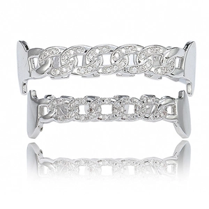 Hip-hop grillz set in Cubaanse schakelstijl met sprankelende witte stenen in zilveren finish