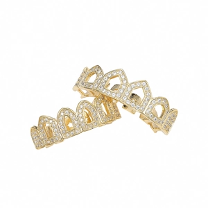Set de grillz hip hop dorés avec pavé de zircons sur design géométrique ouvert et fini métal