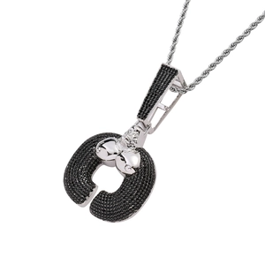 Pendentif gorille hip-hop en argent avec zircons noirs et chaîne torsadée classique