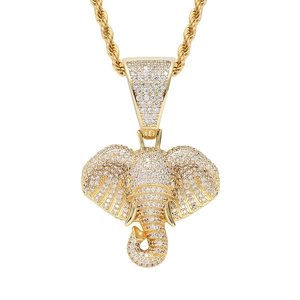 Pendentif tête d'éléphant hip hop plaqué or 18 carats avec zircons sertis sur chaîne torsadée