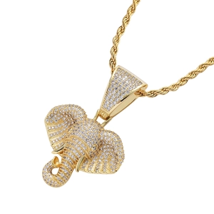 Pendentif tête d'éléphant hip hop plaqué or 18 carats avec oxydes de zirconium blancs