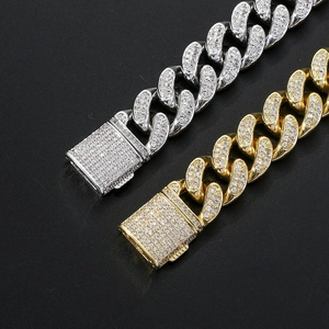 Chaînes à maillons cubains 15mm dorées et argentées serties de strass style hip hop