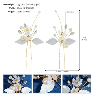 Detailed view of handmade pearl flower hair pins with dimensions and 13g weight info