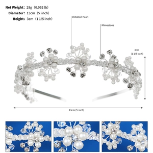 Vue détaillée d'un serre-tête de mariée fait main avec perles et strass sur fil d'argent