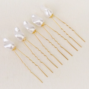 Lot de 5 épingles à cheveux dorées en U avec perles baroques et tiges antidérapantes