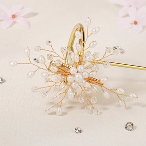 Barrette de mariée faite main en or avec perles blanches et fleurs en cristal éclatant