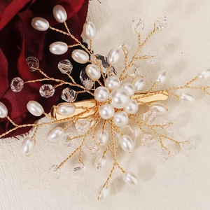 Barrette de mariée exquise avec perles blanches et cristaux sur base dorée pour mariages