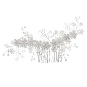 Peigne à cheveux de mariée fait main avec fleurs blanches, perles et cristaux fins