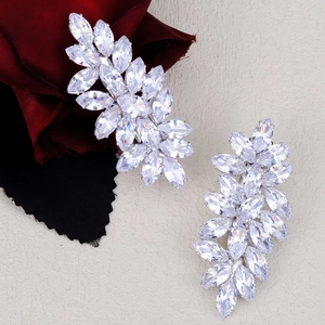 Barrettes à cheveux fleurs en zircon argenté élégantes avec feuilles pour coiffure quotidienne