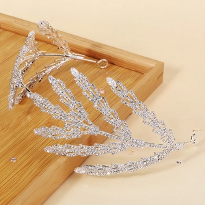 Serre-tête de mariage luxueux en argent avec feuilles de cristal pour mariées et fêtes