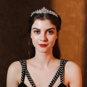 Élégant Diadème de Mariée en Alliage avec Strass Couronne Princesse Motif de Feuilles Accessoires de Cheveux Mariage Femmes Cadeau