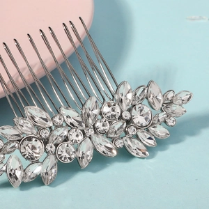 Peigne à cheveux de mariée en argent avec fleurs en cristal marquise pour mariages