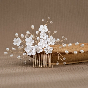Exquisite white clay flower bridal hair comb with pearls and rhinestones on gold wire
