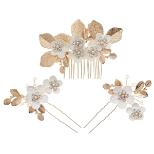 Set de peigne et épingles à cheveux de mariée avec feuilles dorées et fleurs blanches